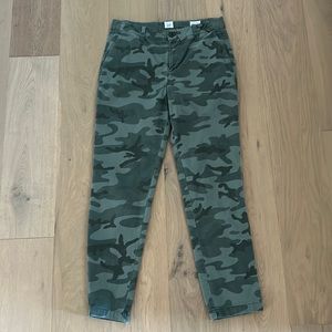 GAP camo girlfriend chino pants